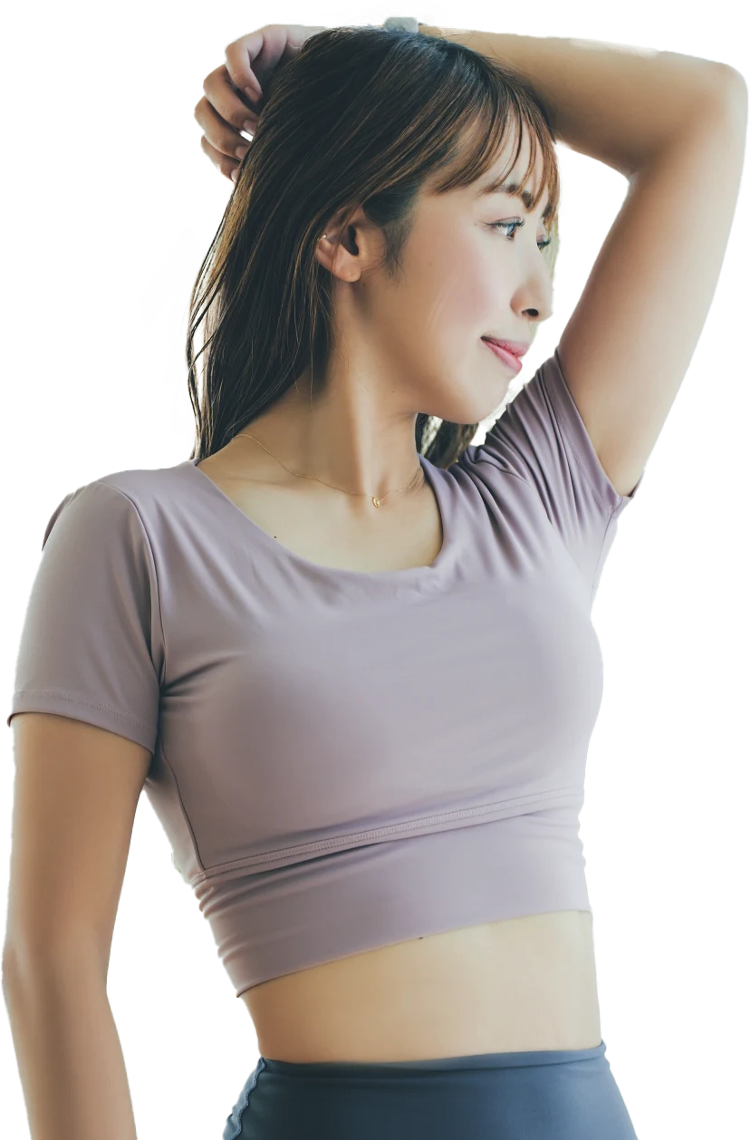 美尻ピラティスに取り組む女性のイメージ